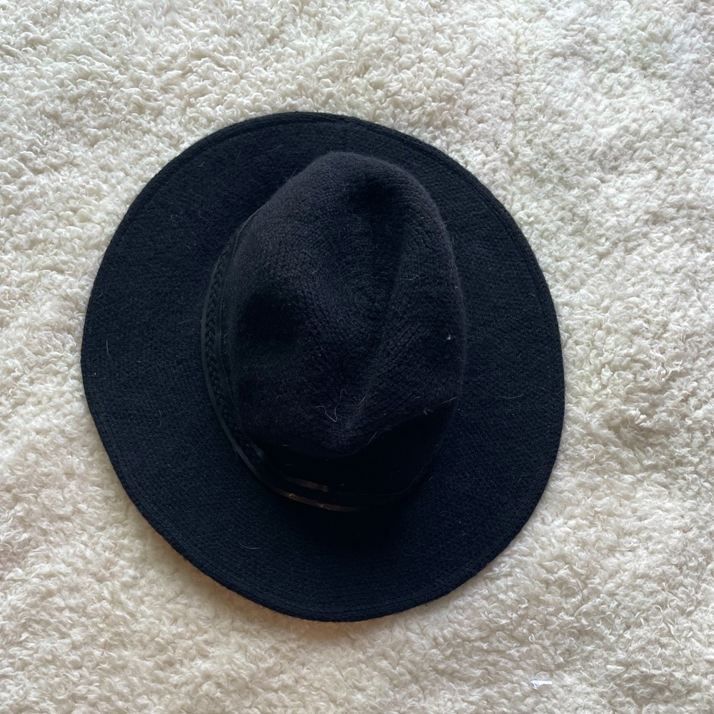 Women’s Fabric Wire Brimmed Hat